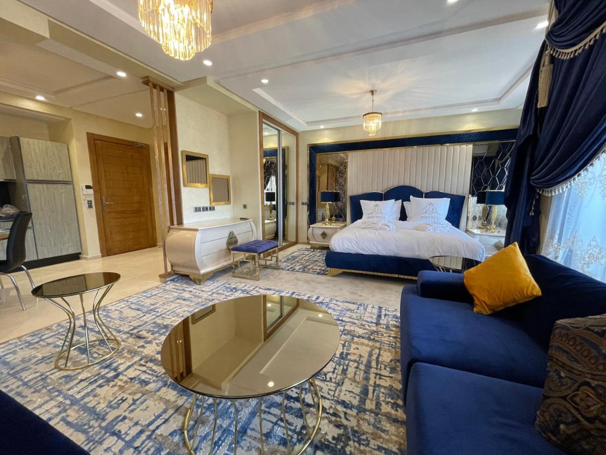 Quiet Hotel คาซาบลังกา ภายนอก รูปภาพ
